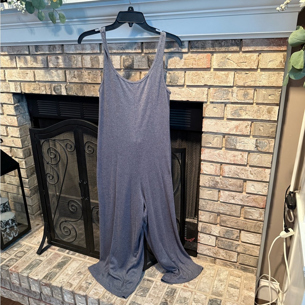 Gilly Hicks knit rib jumpsuit, grey, size Medium, EUC